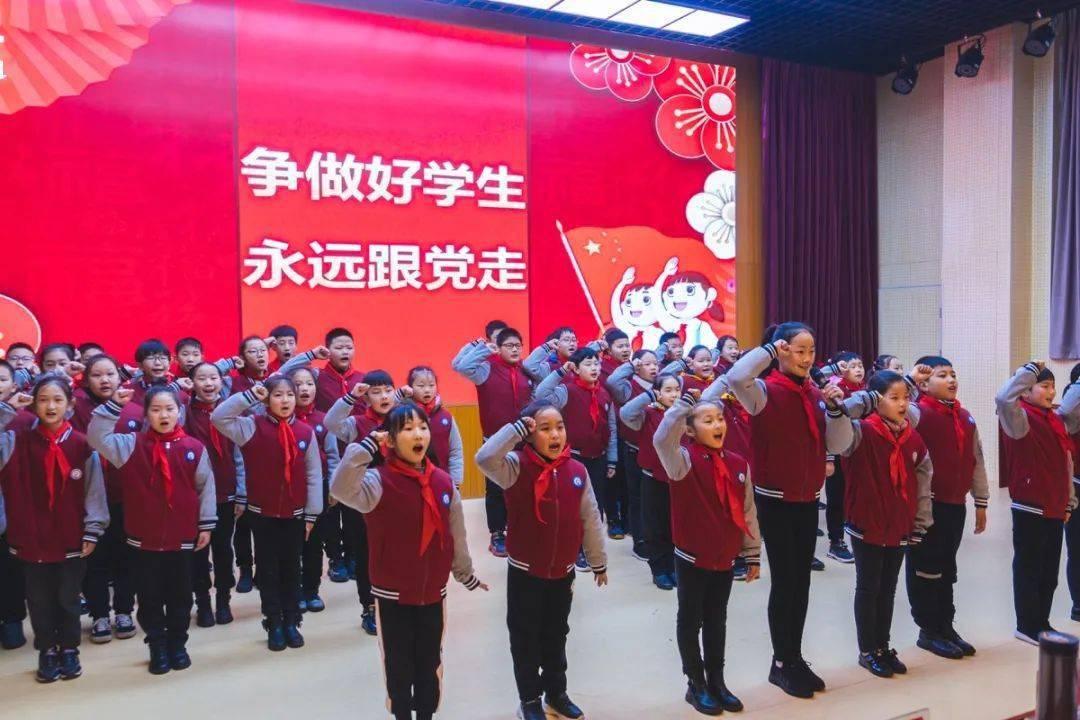 黄金AK闯迷宫